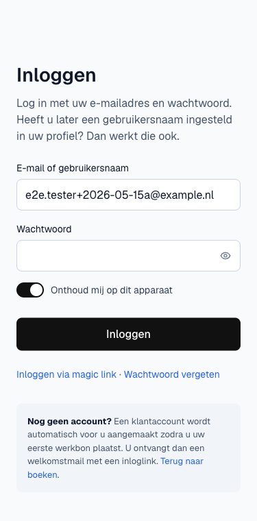 de inlogpagina met e-mail, wachtwoord en de magic-linkoptie