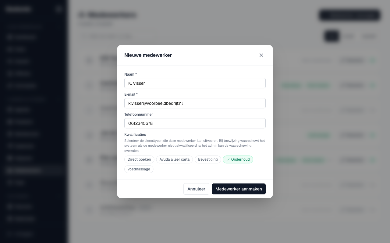 Het venster Nieuwe medewerker met de kwalificatiekiezer