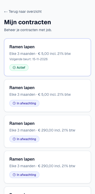 het overzicht Mijn contracten met statusbadges